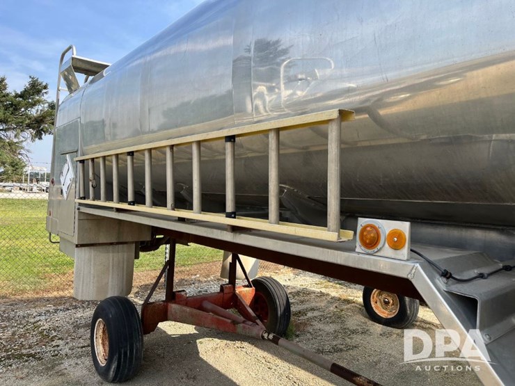 2011-progress-tank-petroleum-body-(jn3066)-image-23