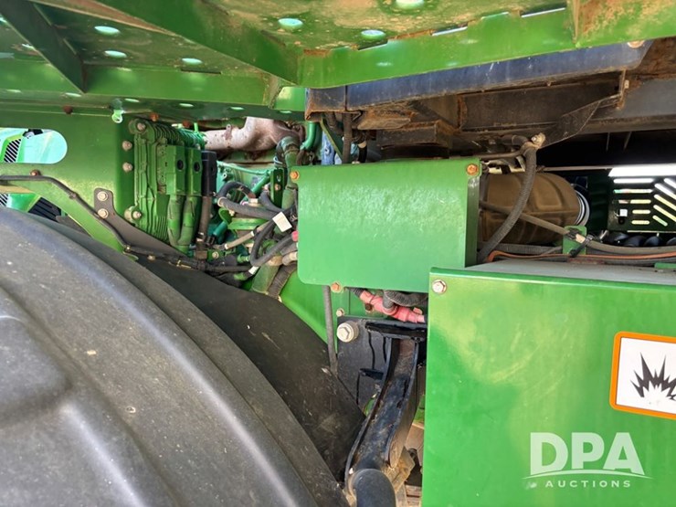 2019-john-deere-f4365-image-69
