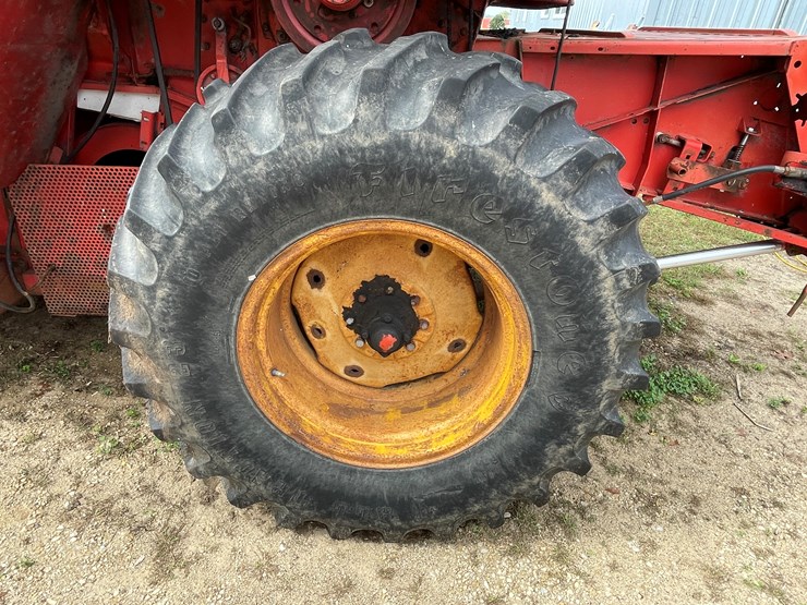 massey-ferguson-510-image-42