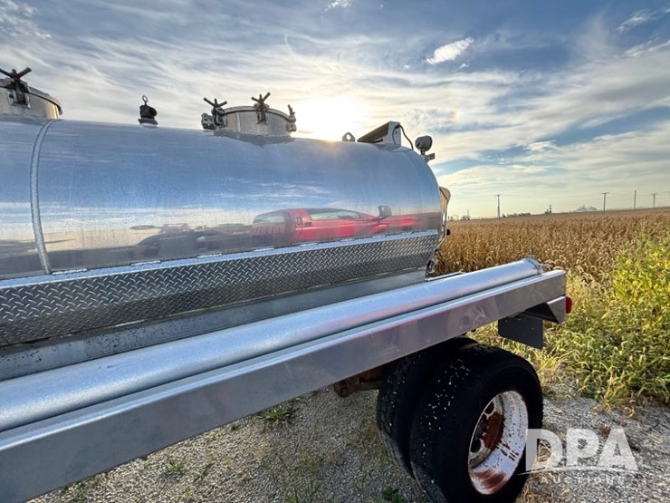 2015-custom-tank-image-8