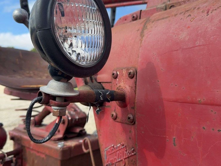 farmall-400-image-35
