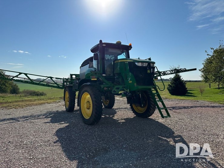 2021-john-deere-r4044-image-6