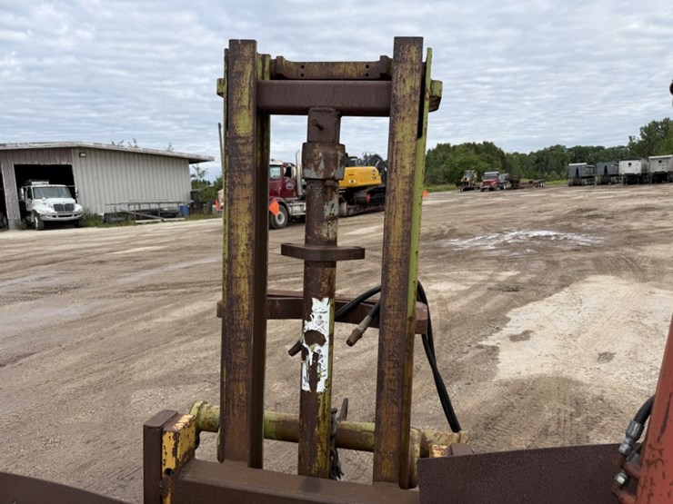 #2558-•-(3)-point-hydraulic-tree-spade-image-11