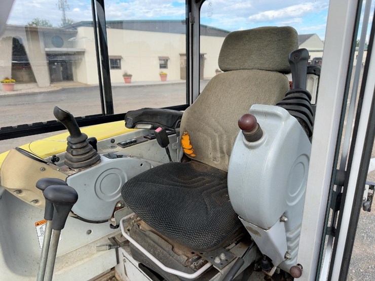 2008-wacker-neuson-38z3-image-27