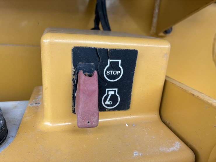 2019-caterpillar-938m-image-19