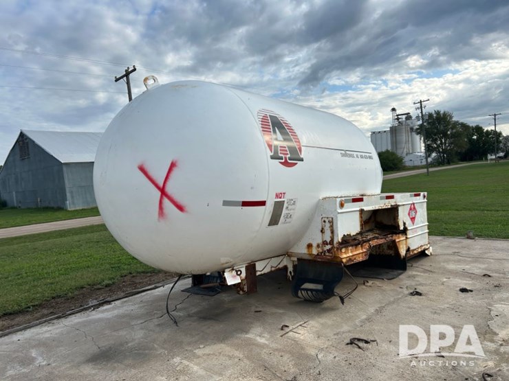 1991-arrow-lp-tank-(cp1129,-unit-40151)-image-1