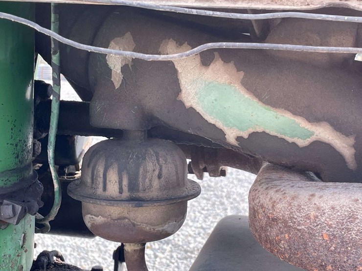 john-deere-720-image-25