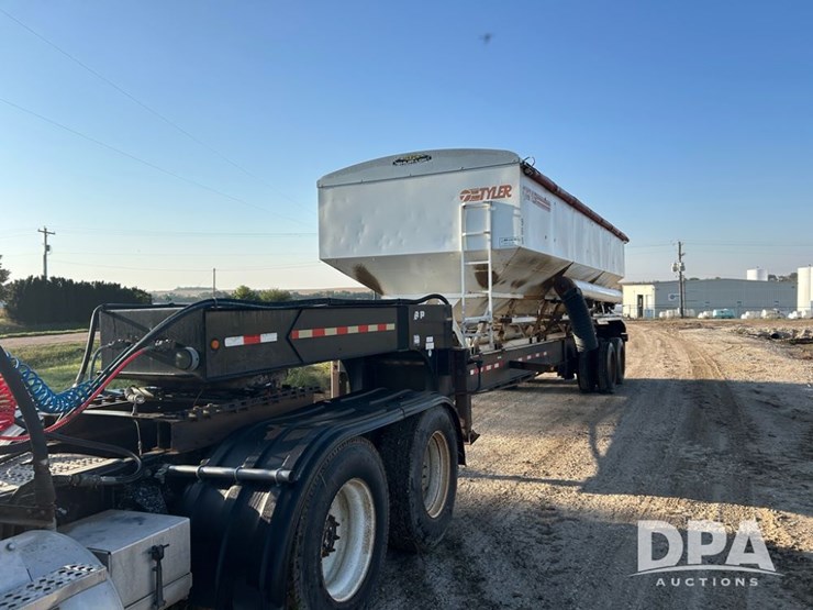 2006-b-b-dry-tender-trailer-(cp1148,-unit-9690)-image-1