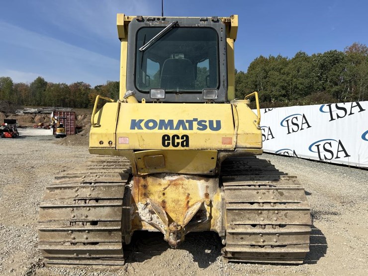 komatsu-d65px-image-4