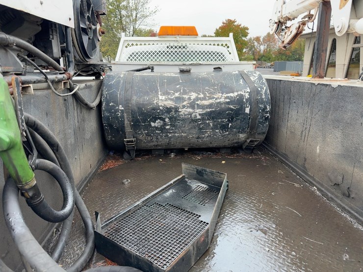 2008-ford-f550-xl-image-18