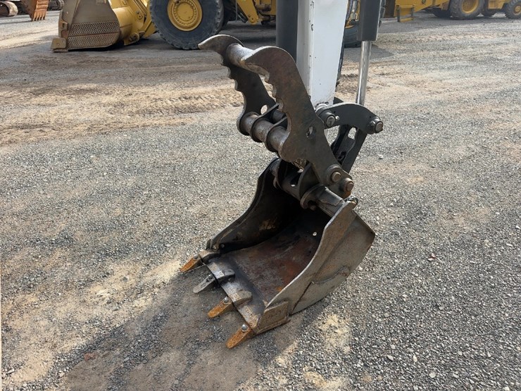 2013-bobcat-e42-image-9