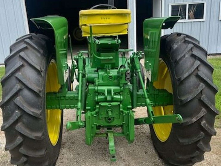 1961-john-deere-2010-image-4