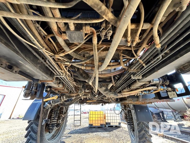 2015-case-ih-patriot-4440-image-51