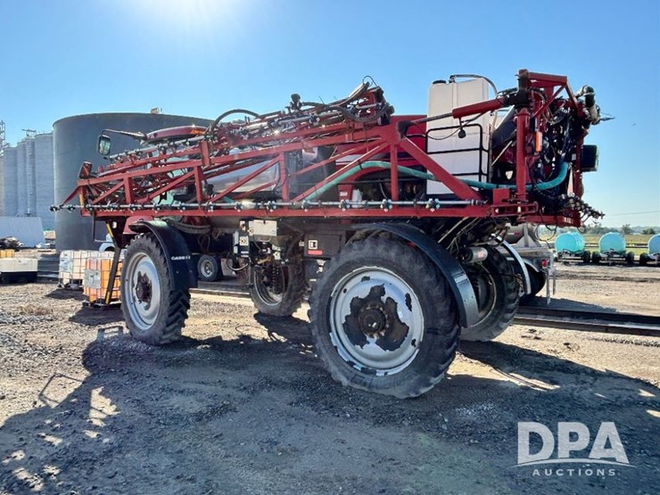 2015-case-ih-patriot-4440-image-14