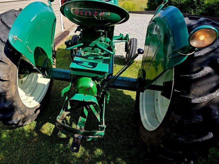 1958-oliver-770-image-12