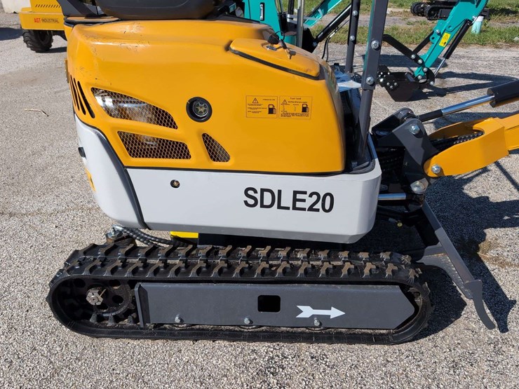 (1)-mini-excavator-sdle20-with-yanmar-engine---diesel-image-3