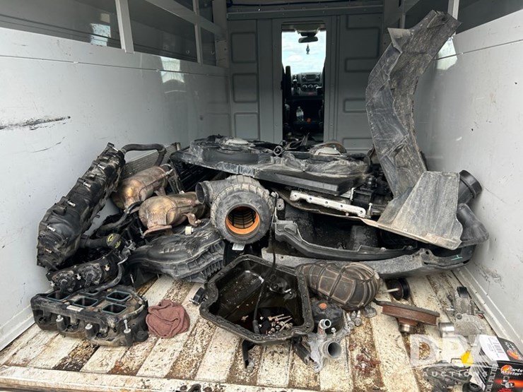 2019-ram-3500-promaster-service-van-(cp1116,-unit-s349)-image-17