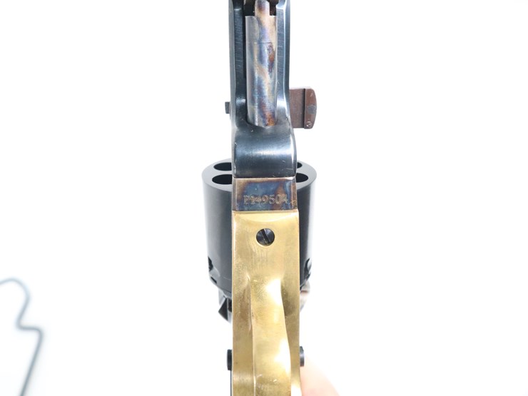 #61-•-#4297-•-pietta-1851-navy-yan36-black-powder-revolver-36-cal-image-5