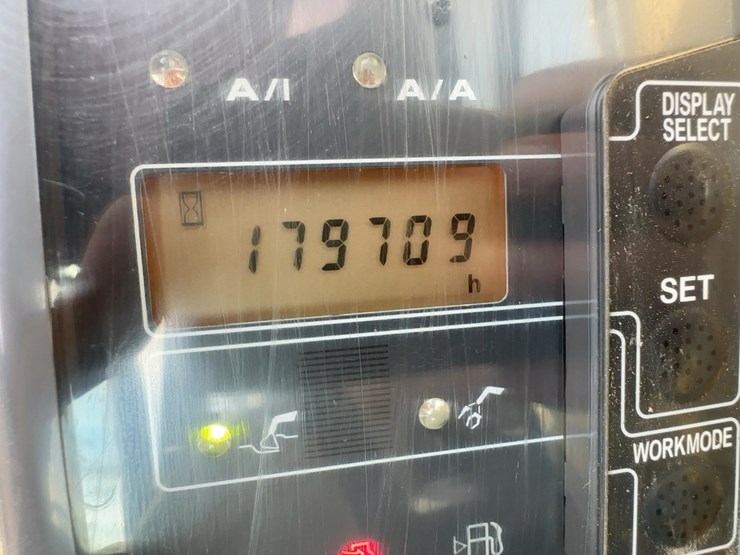 2004-deere-225c-lc-image-40