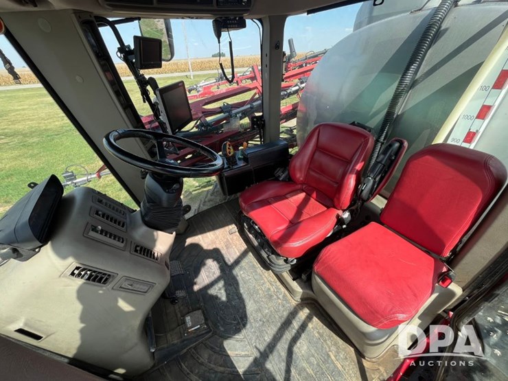 2017-case-ih-patriot-4440-image-66
