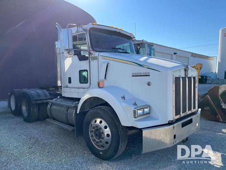 2005-kenworth-t800-image-5