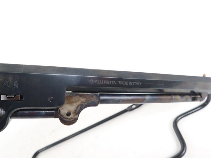 #61-•-#4297-•-pietta-1851-navy-yan36-black-powder-revolver-36-cal-image-3