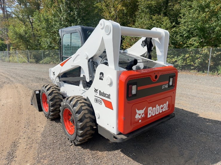 2019-bobcat-s740-image-3
