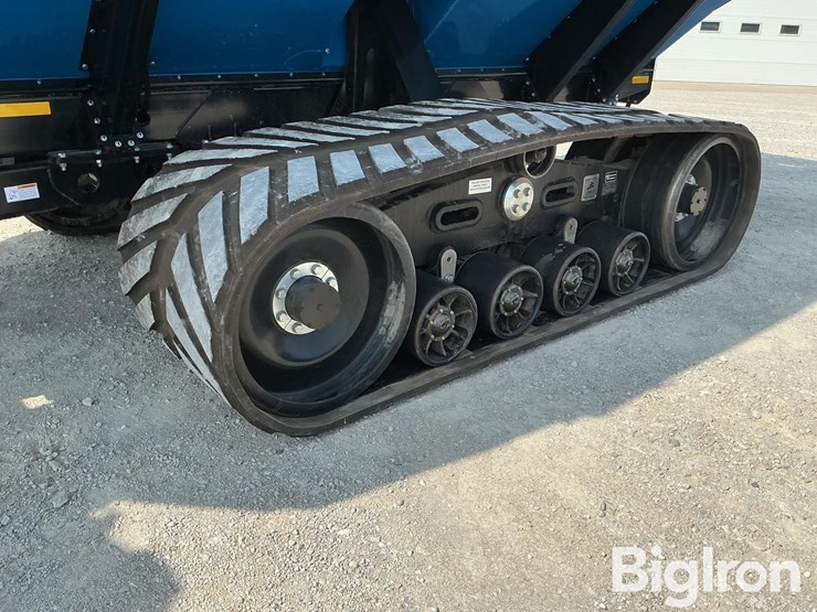 2024-kinze-1421-grain-cart-image-9