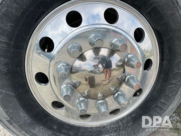 2009-trinity-tank-image-13