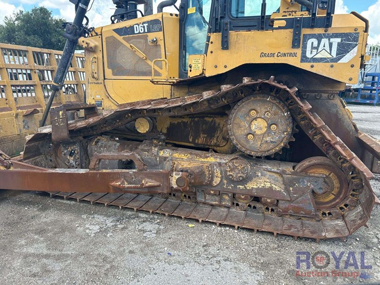 2017-caterpillar-d6t-lgp-image-11