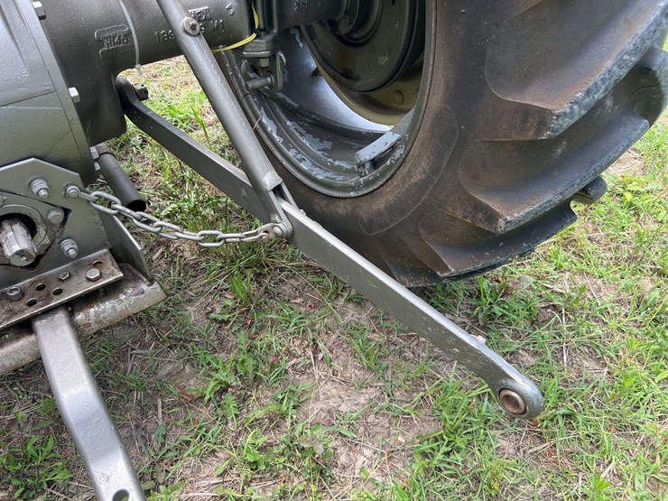 massey-ferguson-40-image-54