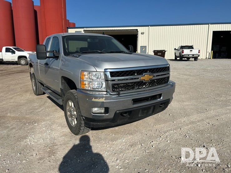 2013-chevrolet-2500hd-image-31