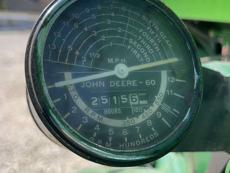 john-deere-60-image-44