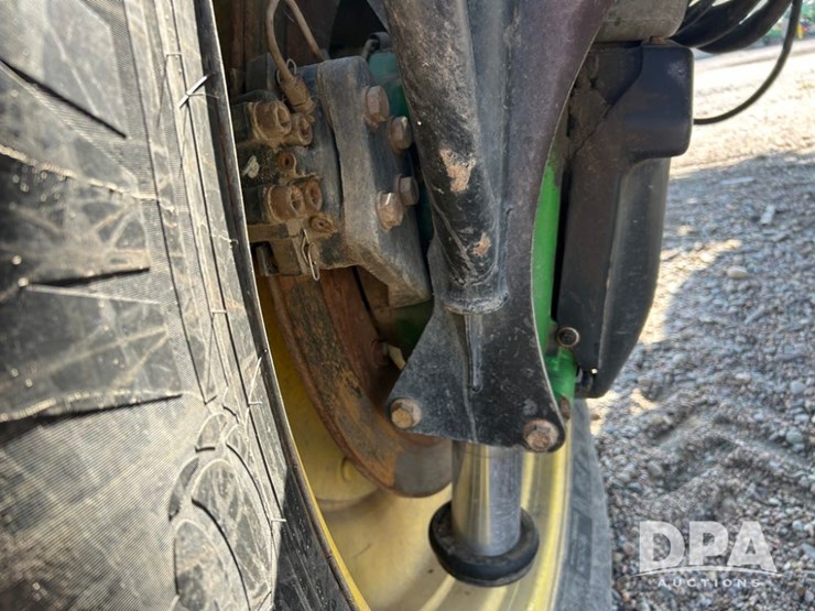 2019-john-deere-r4045-image-11