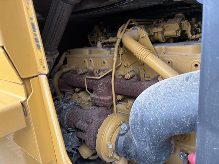 2019-caterpillar-938m-image-10