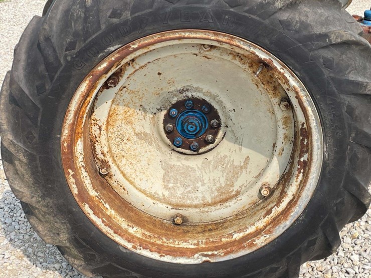 ford-8n-image-31