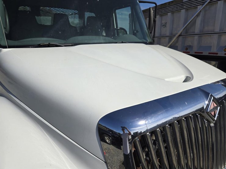 2003-international-durastar-4200-image-13