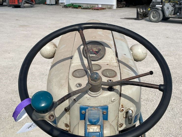 ford-4000-image-50