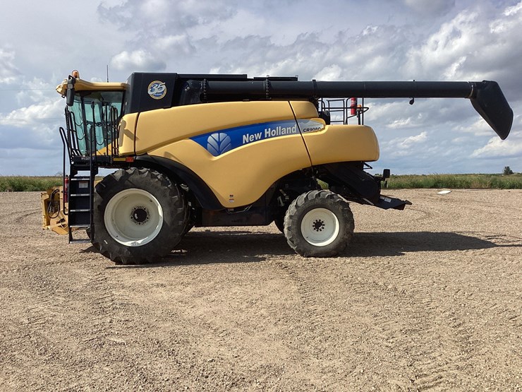 2010-new-holland-cr9080-image-8
