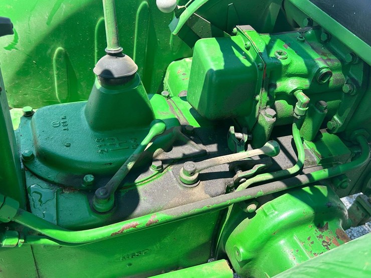 john-deere-m-image-11