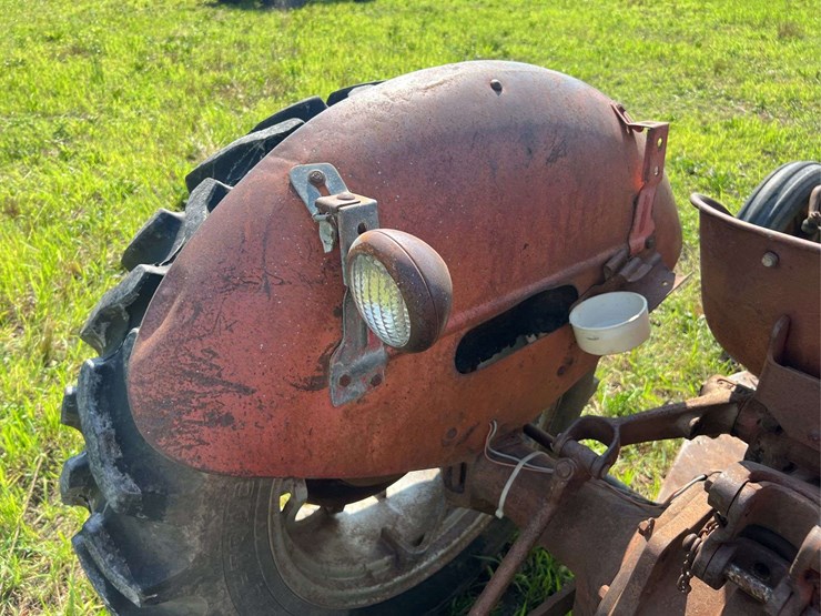 massey-ferguson-50-image-63