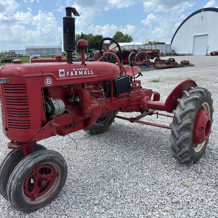 Farmall Culti-Vision B