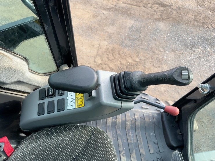 2023-bobcat-e42-image-30