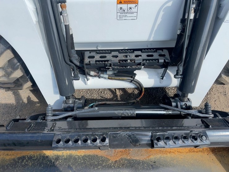 2019-bobcat-s740-image-9