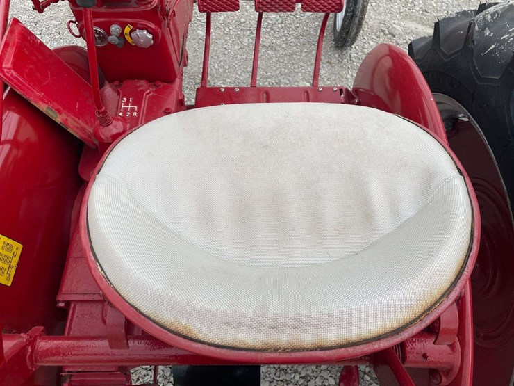 farmall-130-image-57