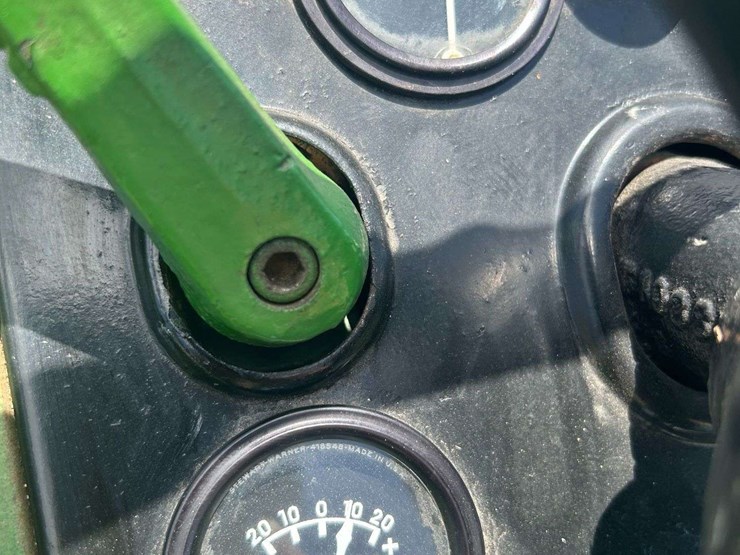 john-deere-430t-image-22