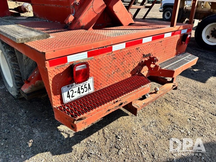 1981-international-1754-bucket-truck-(gp11561,-unit-78228)-image-30