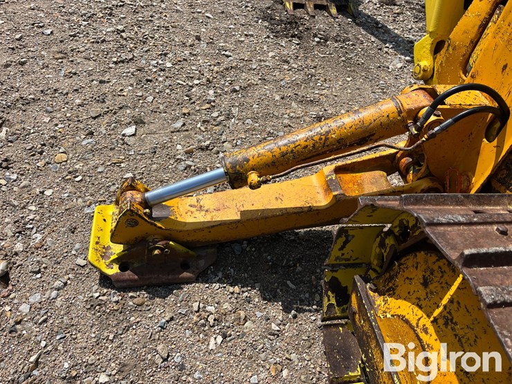 1980-deere-450c-image-16