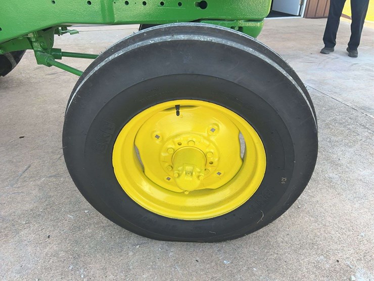 1955-john-deere-70-image-25