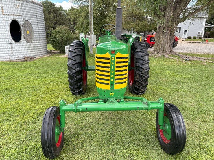 1957-oliver-super-77-image-8